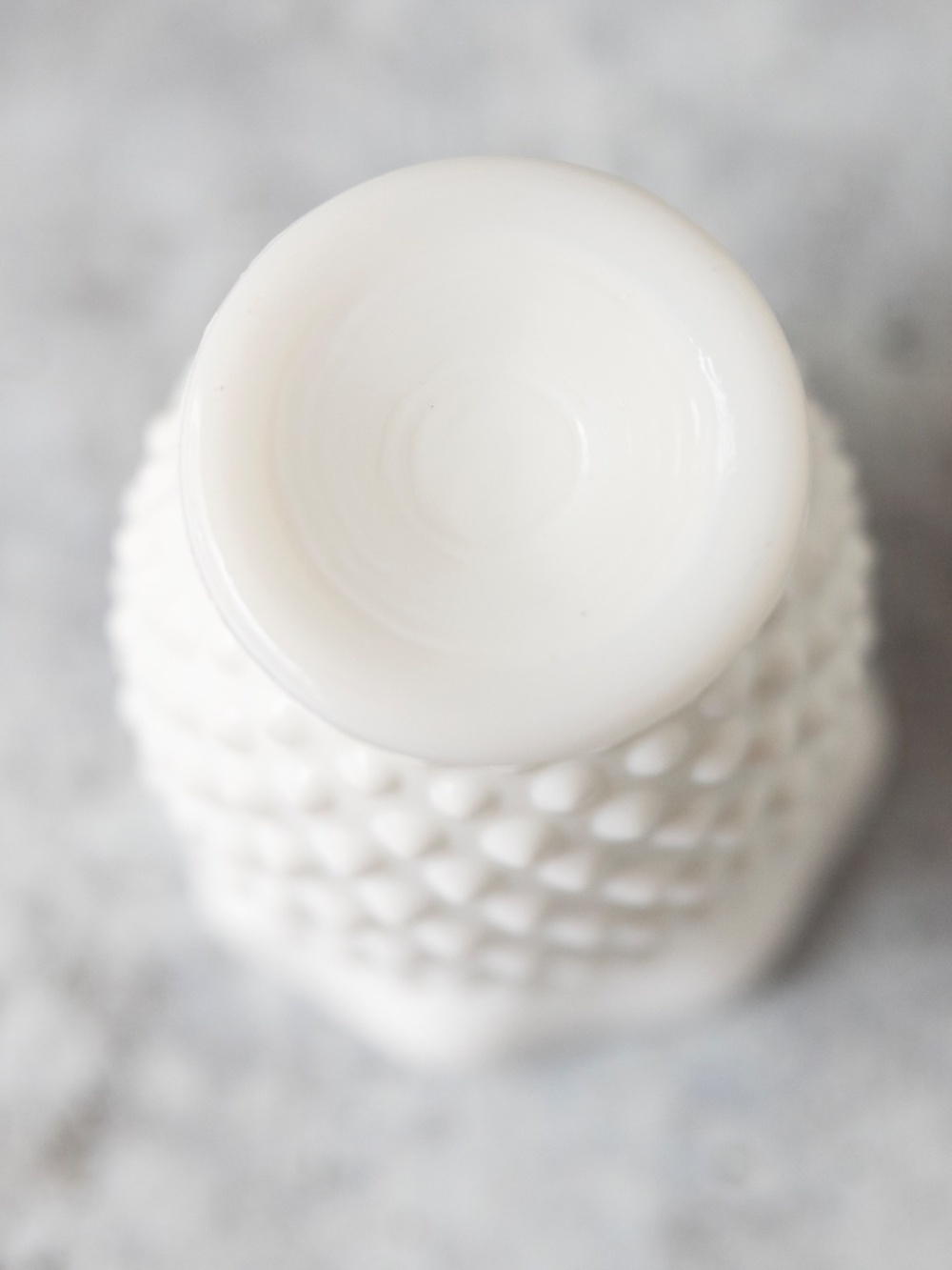 Vintage small white Fenton hobnail ruffled milk glass bud vase 3.75" tall - Picture 8 of 8